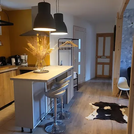 Le Randonneur Apartment *